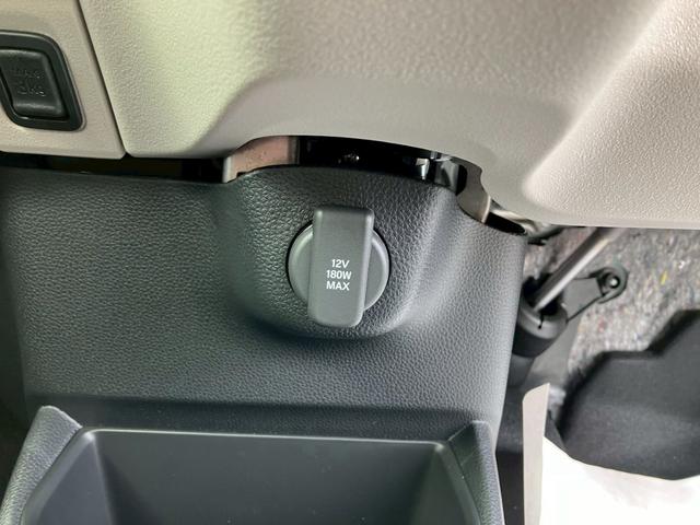 N-BOX ベースグレード 左側パワースライドドア キーフリー エンジンプッシュスター レーダーブレーキ シートヒーター クルーズコントロール ステアリングリモコン オートエアコン 電動格納ミラー(6枚目)