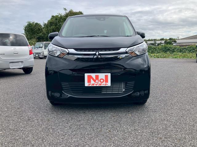 eKワゴン M 9インチ純正ナビ アイドリングストップ バックカメラ キーレス シートリフター 電動格納ミラー プライバシーガラス ステアリングリモコン(5枚目)