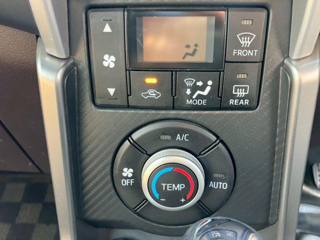 コペン セロ キーフリー エンジンプッシュスタート ナビゲーション バックカメラ 両側シートヒーター アイドリングストップ ステアリングリモコン ETC車載器 純正アルミホイール フォグランプ(19枚目)