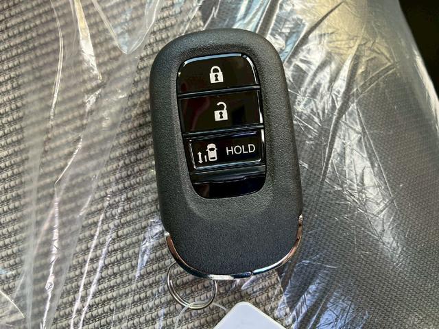 N-BOX 左側パワースライドドア ナビゲーション レーダーブレーキ アイドリングストップ キーフリー オートエアコン 電動格納ミラー ステアリングリモコン パワーステアリング パワーウインドウ(30枚目)