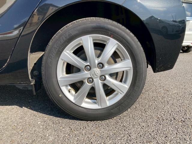 アクア Ｓ　キーフリー　エンジンプッシュスター　ナビゲーション　バックカメラ　アイドリングストップ　ＥＴＣ車載器　ステアリングリモコン　フォグランプ　純正アルミホイール（12枚目）