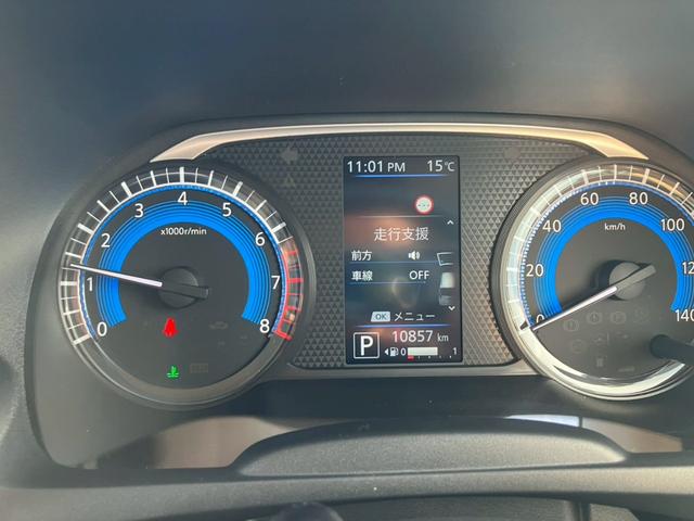 デイズ Ｘ　ナビゲーション　バックカメラ　レーダーブレーキ　キーフリー　エンジンプッシュスタート　アイドリングストップ　オートエアコン　ＥＴＣ車載器　プライバシーガラス（6枚目）