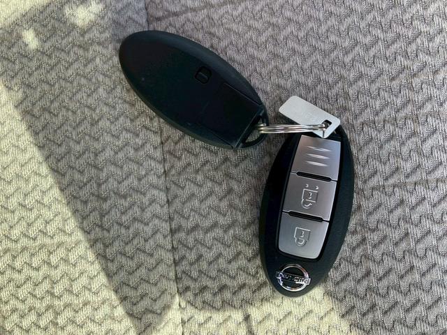 デイズ Ｘ　ナビゲーション　バックカメラ　レーダーブレーキ　キーフリー　エンジンプッシュスタート　アイドリングストップ　オートエアコン　ＥＴＣ車載器　プライバシーガラス（26枚目）