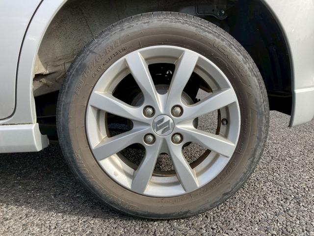 ワゴンＲ ＦＸリミテッド　ＣＤプレイヤー　キーフリー　エンジンプッシュスタート　オートエアコン　電動格納ミラー　パワーステアリング　パワーウインドウ　プライバシーガラス　サイドバイザー　フロアマット（10枚目）