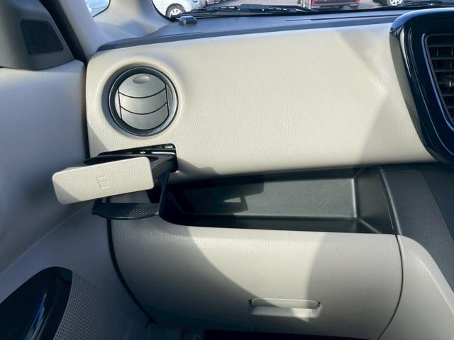 デイズルークス Ｓ　ナビゲーション　ＥＴＣ車載器　レーダーブレーキ　キーレス　エアコン　電動格納ミラー　パワーステアリング　パワーウインドウ　プライバシーガラス　サイドバイザー　フロアマット（19枚目）