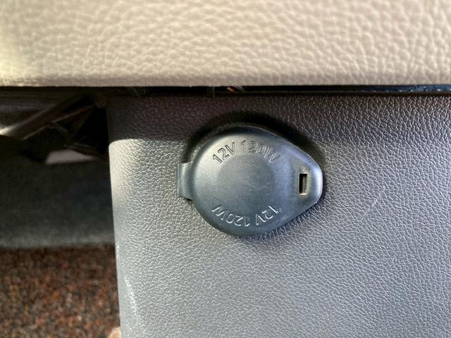 デイズルークス Ｓ　ナビゲーション　ＥＴＣ車載器　レーダーブレーキ　キーレス　エアコン　電動格納ミラー　パワーステアリング　パワーウインドウ　プライバシーガラス　サイドバイザー　フロアマット（24枚目）