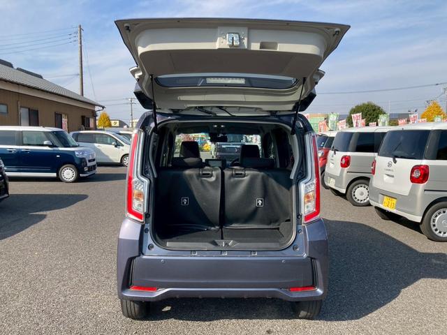 ステラ カスタムRS スマートアシスト ナビゲーション ETC車載器 レーダーブレーキ キーフリー エンジンプッシュスタート バックカメラ オートエアコン 電動格納ミラー パワーステアリング パワーウインドウ プライバシーガラス(8枚目)