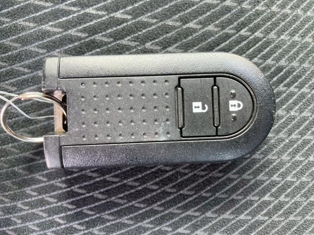 ステラ カスタムRS スマートアシスト ナビゲーション ETC車載器 レーダーブレーキ キーフリー エンジンプッシュスタート バックカメラ オートエアコン 電動格納ミラー パワーステアリング パワーウインドウ プライバシーガラス(26枚目)