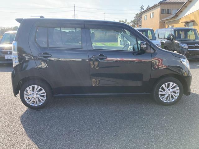 フレア HS CDプレイヤー レーダーブレーキ エンジンプッシュスタート オートエアコン 電動格納ミラー ステアリングリモコン パワーステアリング パワーウインドウ プライバシーガラス サイドバイザー(4枚目)