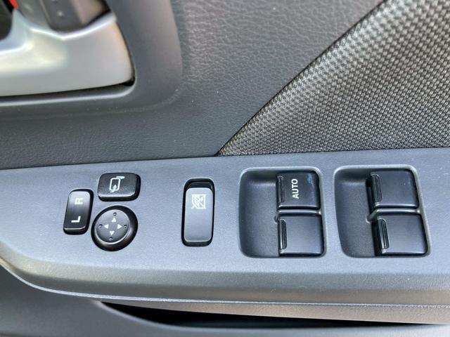 フレア HS CDプレイヤー レーダーブレーキ エンジンプッシュスタート オートエアコン 電動格納ミラー ステアリングリモコン パワーステアリング パワーウインドウ プライバシーガラス サイドバイザー(23枚目)