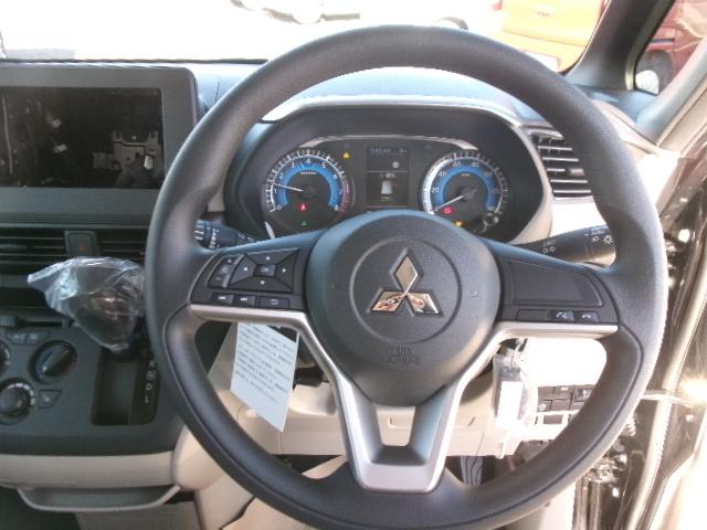 ｅＫスペース Ｍ　両側スライドドア　レーダーブレーキ　キーレス　バックカメラ　アイドリングストップ　電動格納ミラー　ステアリングリモコン　パワーウインドウ　パワーステアリング　プライバシーガラス（18枚目）