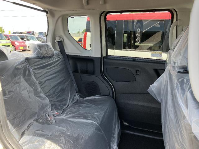 デリカミニ Ｇ　プレミアム　両側自動スライドドア　キーフリー　エンジンプッシュスタート　アイドリングストップ　オートエアコン　シートヒーター　電動格納ミラー　プライバシーガラス（15枚目）