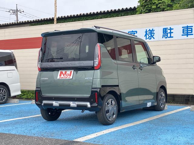 デリカミニ Ｇ　左側自動スライドドア　キーフリー　エンジンプッシュスタート　アイドリングストップ　オートエアコン　シートヒーター　電動格納ミラー　プライバシーガラス（10枚目）