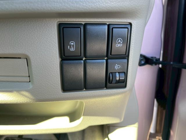 フレアワゴン ＸＳ　キーフリー　エンジンプッシュスタート　ナビゲーション　オートエアコン　サイドバイザー　フロアマット　パワーステアリング　パワーウィンドウ　プライバシーガラス（8枚目）