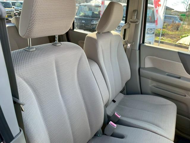 フレアワゴン ＸＳ　キーフリー　エンジンプッシュスタート　ナビゲーション　オートエアコン　サイドバイザー　フロアマット　パワーステアリング　パワーウィンドウ　プライバシーガラス（10枚目）