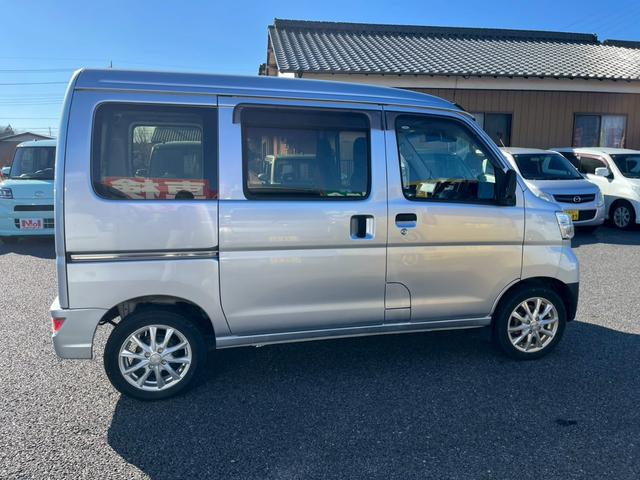 ハイゼットカーゴ スペシャルSAIII マニュアル車 ラジオ アイドリングストップ アイドリングストップ レーダーブレーキ パワーステアリング(10枚目)