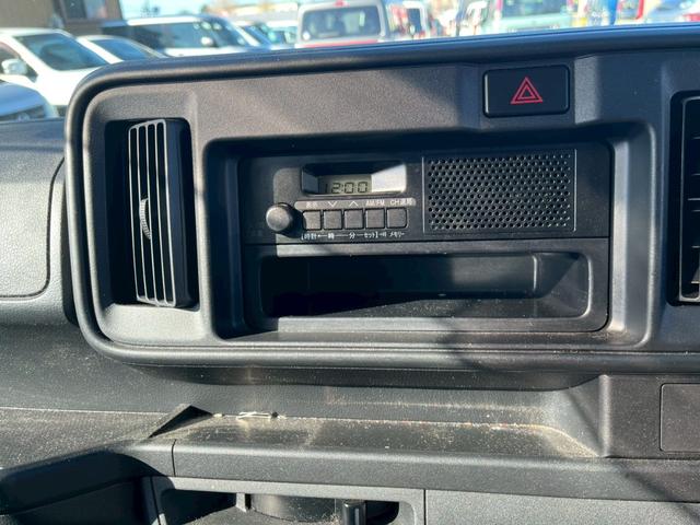 ハイゼットカーゴ スペシャルSAIII マニュアル車 ラジオ アイドリングストップ アイドリングストップ レーダーブレーキ パワーステアリング(16枚目)