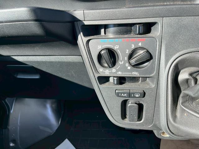 ハイゼットカーゴ スペシャルSAIII マニュアル車 ラジオ アイドリングストップ アイドリングストップ レーダーブレーキ パワーステアリング(18枚目)