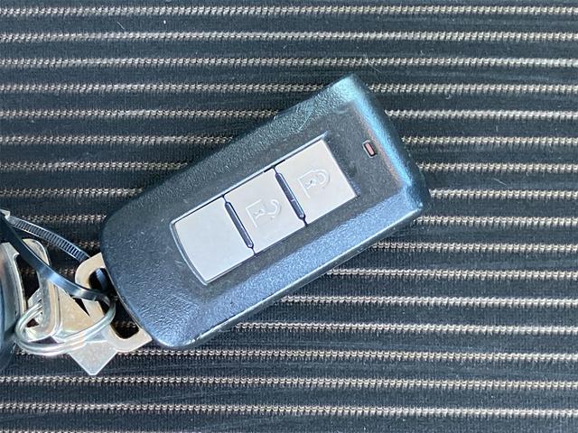 デイズ ハイウェイスター　Ｇ　パワーステアリング　パワーウィンドウ　Ｗエアバック　電動格納ミラー　オートワイパー　プライバシーガラス　サイドバイザー　純正フロアマット　ＥＴＣ車載器１．０　社外ナビ　フルセグＴＶ　全方位モニター（22枚目）