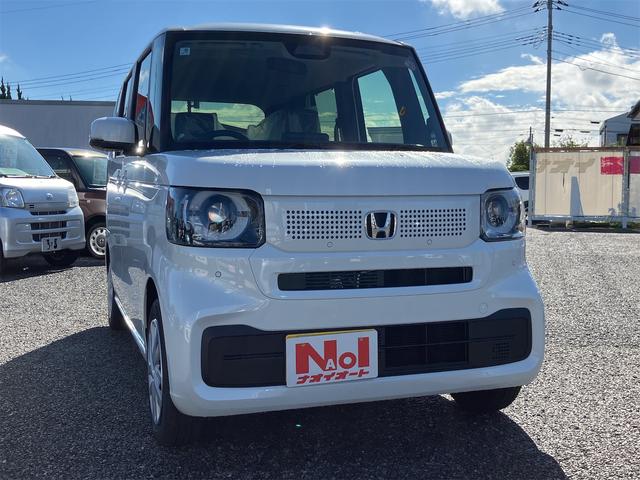 N-BOX ベースグレード Wエアバック ABS レーダーブレーキ アイドリングSTOP エアコン プライバシーガラス パワーウィンドウ パワーステアリング 電動パーキング 電動格納ミラー キーフリーシステム シートヒーター(3枚目)