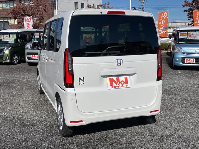 N-BOX ベースグレード Wエアバック ABS レーダーブレーキ アイドリングSTOP エアコン プライバシーガラス パワーウィンドウ パワーステアリング 電動パーキング 電動格納ミラー キーフリーシステム シートヒーター(6枚目)