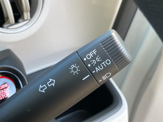 N-BOX ベースグレード Wエアバック ABS レーダーブレーキ アイドリングSTOP エアコン プライバシーガラス パワーウィンドウ パワーステアリング 電動パーキング 電動格納ミラー キーフリーシステム シートヒーター(17枚目)