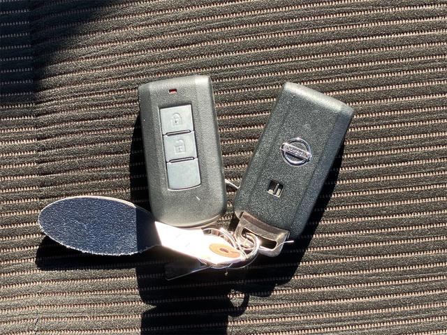 デイズ ハイウェイスター　Ｘ　純正ナビ　フルセグＴＶ　全方位モニター　Ｂｌｕｅｔｏｏｔｈ　ステアリングスイッチ　エアコン　パワーステアリング　パワーウィンドウ　電動格納ミラー　キーフリーシステム　リヤスポイラー　純正アルミ　ＡＢＳ（22枚目）