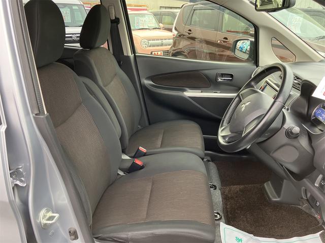 広々とした店内でキッズルームもございます！ぜひご家族全員でご来店ください！お子様向けに映画の放映もしてます！