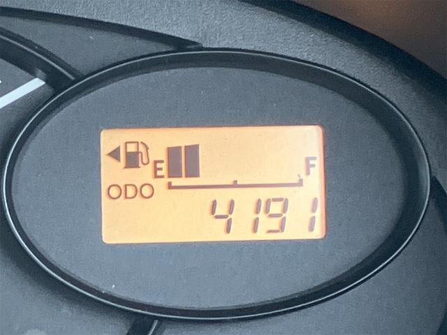 ミラ Ｘスペシャル　Ｗエアバック　純正ナビ　フルセグＴＶ　バックカメラ　純正フロアマット　サイドバイザー　エアコン　パワーステアリング　パワーウィンドウ（8枚目）