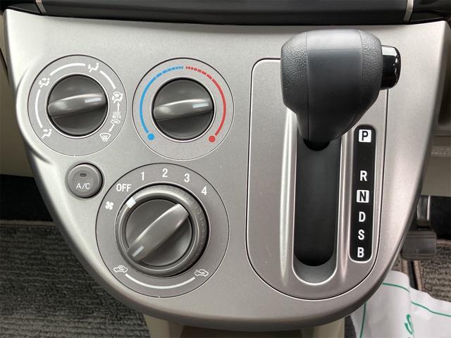 ミラ Ｘスペシャル　Ｗエアバック　純正ナビ　フルセグＴＶ　バックカメラ　純正フロアマット　サイドバイザー　エアコン　パワーステアリング　パワーウィンドウ（15枚目）