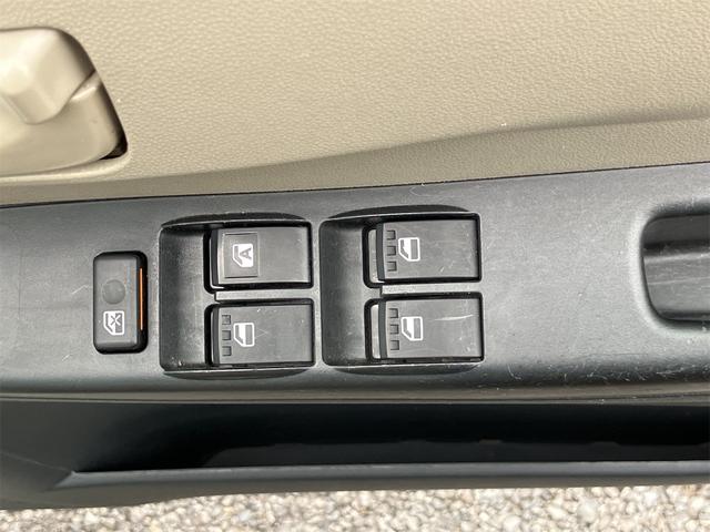 ミラ Ｘスペシャル　Ｗエアバック　純正ナビ　フルセグＴＶ　バックカメラ　純正フロアマット　サイドバイザー　エアコン　パワーステアリング　パワーウィンドウ（18枚目）