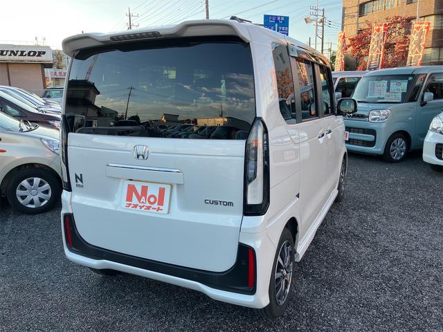 N-BOXカスタム ベースグレード ETC車載器1.0 電動格納ミラー シートヒーター 左側パワースライドドア バックカメラ Bluetooth 純正アルミ パワーウィンドウ パワーステアリング オートライト 純正アルミ ABS(4枚目)