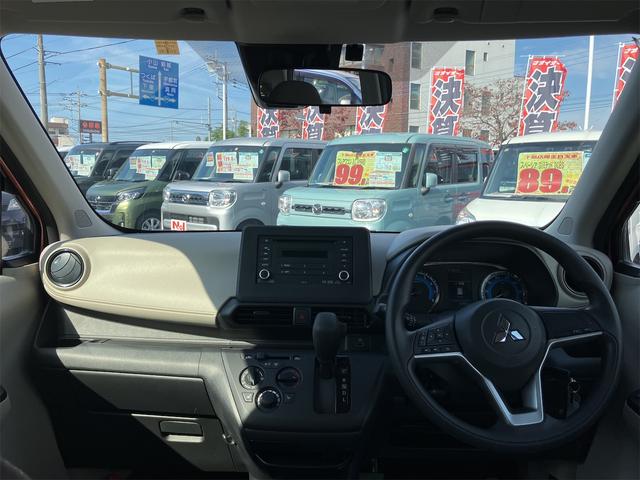 eKワゴン M Wエアバック CDプレイヤー レーダーブレーキ アイドリングSTOP エアコン プライバシーガラス パワーウィンドウ パワーステアリング ETC 電動格納ミラー キーレスエントリー シートヒーター(9枚目)