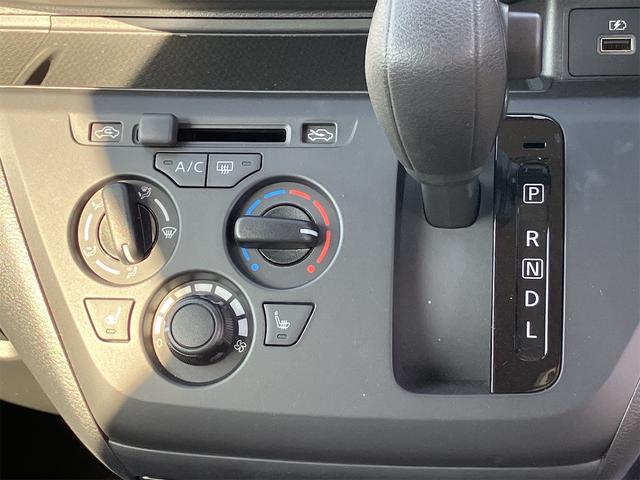 eKワゴン M Wエアバック CDプレイヤー レーダーブレーキ アイドリングSTOP エアコン プライバシーガラス パワーウィンドウ パワーステアリング ETC 電動格納ミラー キーレスエントリー シートヒーター(12枚目)