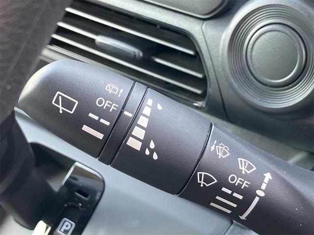 eKワゴン M Wエアバック CDプレイヤー レーダーブレーキ アイドリングSTOP エアコン プライバシーガラス パワーウィンドウ パワーステアリング ETC 電動格納ミラー キーレスエントリー シートヒーター(15枚目)