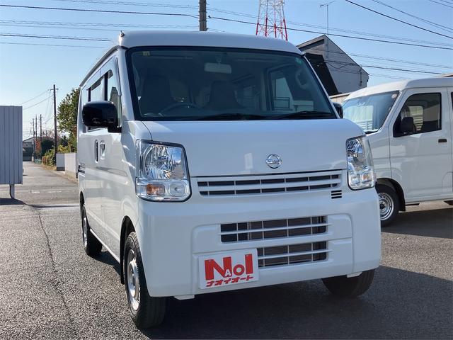 ＮＶ１００クリッパーバン ＤＸ　エアコン　パワーステアリング　キーレス　ＥＴＣ車載器１．０　Ｗエアバック　ＡＢＳ　プライバシーガラス　パワーウィンドウ（3枚目）