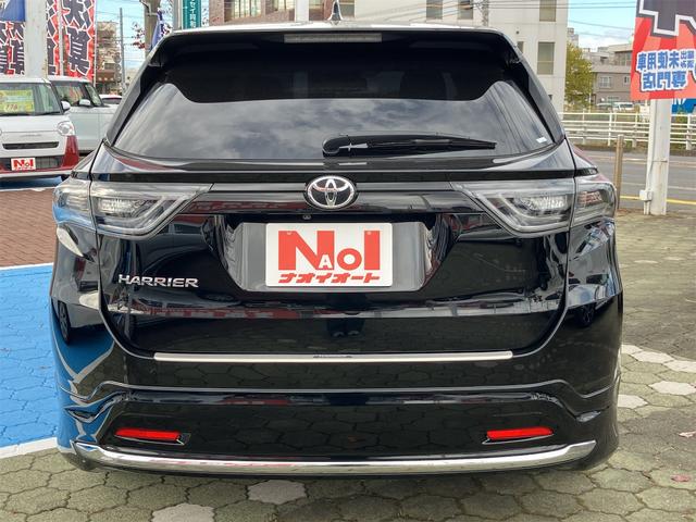 ハリアー プレミアム　Ｗエアバック　ＡＢＳ　純正ナビ　フルセグＴＶ　ＥＴＣ車載器１．０　バックカメラ　ステアリングスイッチ　エアコン　パワーステアリング　パワーウィンドウ　クルーズコントロール　電動格納ミラー　サンルーフ（5枚目）