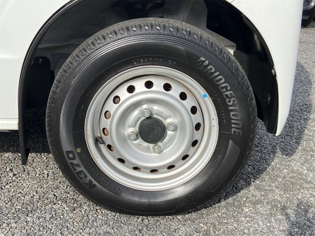 エブリイ ＰＣ　Ｗエアバック　ＡＢＳ　レーダーブレーキ　エアコン　パワーステアリング　パワーウィンドウ　キーレス　サイドバイザー　プライバシーガラス　純正フロアマット（21枚目）