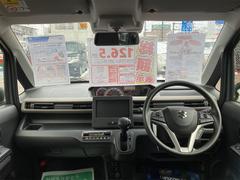 運転者にとっては日々使用することとなる運転席です。運転席が快適だと運転に集中することができますね。 2