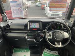 車を運転する際には運転席の存在は欠かせません。なのでしっかりとチェックしたいポイントですね。 2