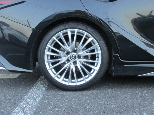 ＩＳ ＩＳ３００ｈ　バージョンＬ　１オーナー／ＭＯＤＥＬＬＩＳＴＡエアロ＆マフラー／ムーンルーフ／パノラミックビューモニター／セミアニリン本革／レクサスセーフティ＋／ＢＳＭ／ＰＫＳＢ／三眼フルＬＥＤ／前後ドラレコ／電動サンシェード（32枚目）