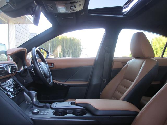 ＩＳ ＩＳ３００ｈ　バージョンＬ　１オーナー／ＭＯＤＥＬＬＩＳＴＡエアロ＆マフラー／ムーンルーフ／パノラミックビューモニター／セミアニリン本革／レクサスセーフティ＋／ＢＳＭ／ＰＫＳＢ／三眼フルＬＥＤ／前後ドラレコ／電動サンシェード（59枚目）