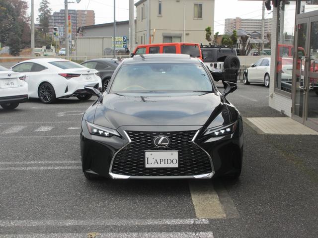 ＩＳ ＩＳ３００ｈ　バージョンＬ　１オーナー／ＭＯＤＥＬＬＩＳＴＡエアロ＆マフラー／ムーンルーフ／パノラミックビューモニター／セミアニリン本革／レクサスセーフティ＋／ＢＳＭ／ＰＫＳＢ／三眼フルＬＥＤ／前後ドラレコ／電動サンシェード（71枚目）