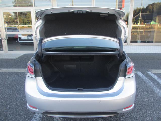 HS HS250h バージョンL 最上位モデル/安全装備フル装着(前後プリクラ+レーダークルーズ+LKA+HUD/ワイドフロントモニター+前後ソナー/後席SRSサイドエアバッグ)/禁煙/走行中TV/ESverL用18AW/前後ドラレコ(35枚目)