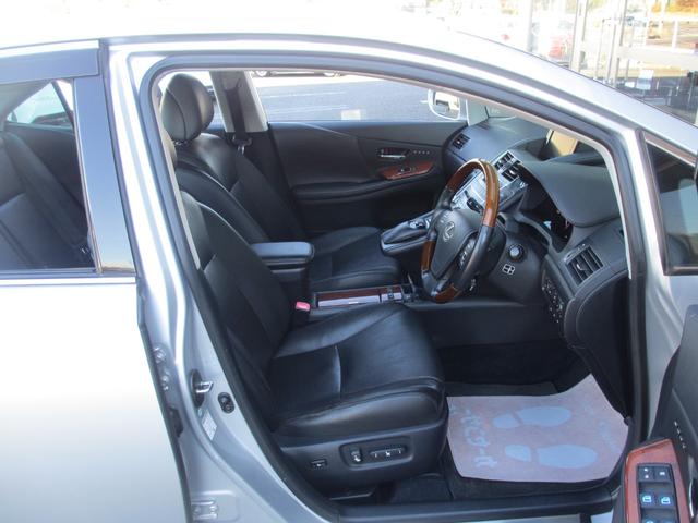 HS HS250h バージョンL 最上位モデル/安全装備フル装着(前後プリクラ+レーダークルーズ+LKA+HUD/ワイドフロントモニター+前後ソナー/後席SRSサイドエアバッグ)/禁煙/走行中TV/ESverL用18AW/前後ドラレコ(44枚目)