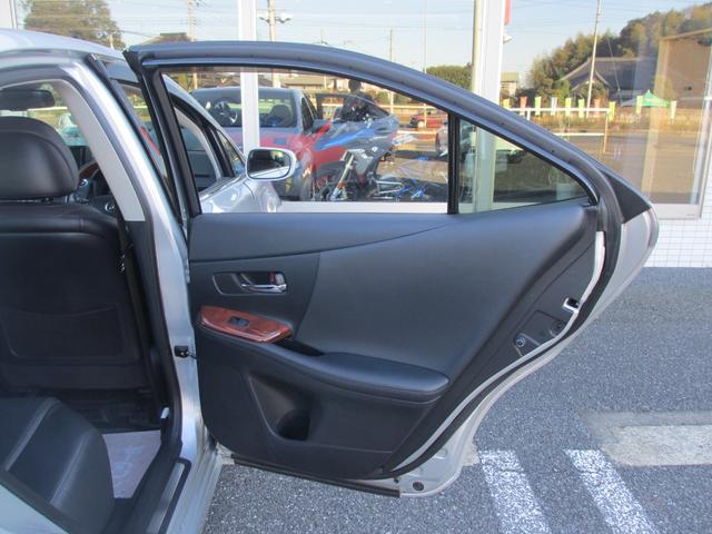 HS HS250h バージョンL 最上位モデル/安全装備フル装着(前後プリクラ+レーダークルーズ+LKA+HUD/ワイドフロントモニター+前後ソナー/後席SRSサイドエアバッグ)/禁煙/走行中TV/ESverL用18AW/前後ドラレコ(60枚目)