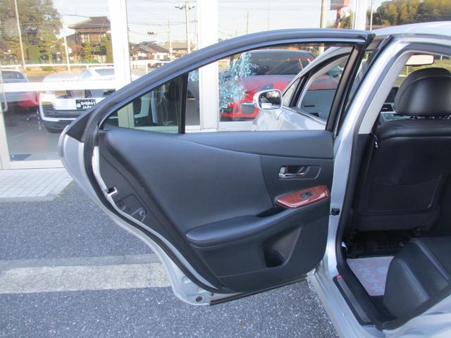 HS HS250h バージョンL 最上位モデル/安全装備フル装着(前後プリクラ+レーダークルーズ+LKA+HUD/ワイドフロントモニター+前後ソナー/後席SRSサイドエアバッグ)/禁煙/走行中TV/ESverL用18AW/前後ドラレコ(65枚目)