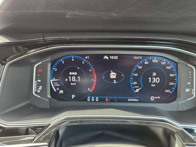 ポロ ＴＳＩハイライン　純正ＳＤナビ　スマートキー（9枚目）