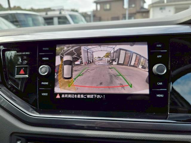 ポロ ＴＳＩハイライン　純正ＳＤナビ　スマートキー（11枚目）