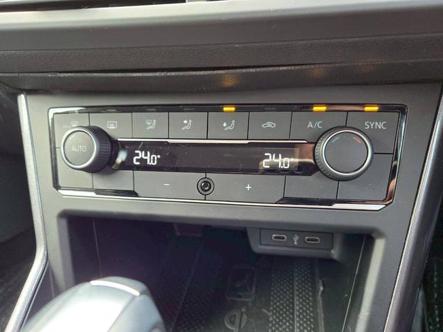 ポロ ＴＳＩハイライン　純正ＳＤナビ　スマートキー（13枚目）